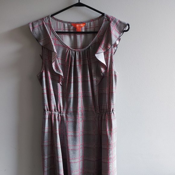 Sleeveless dress - Picture 1 of 2
